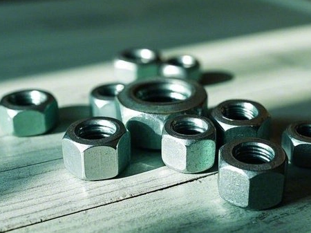 Which Type of Nut Or Locking Method Is The Most Reliable in A Vibrating Environment?