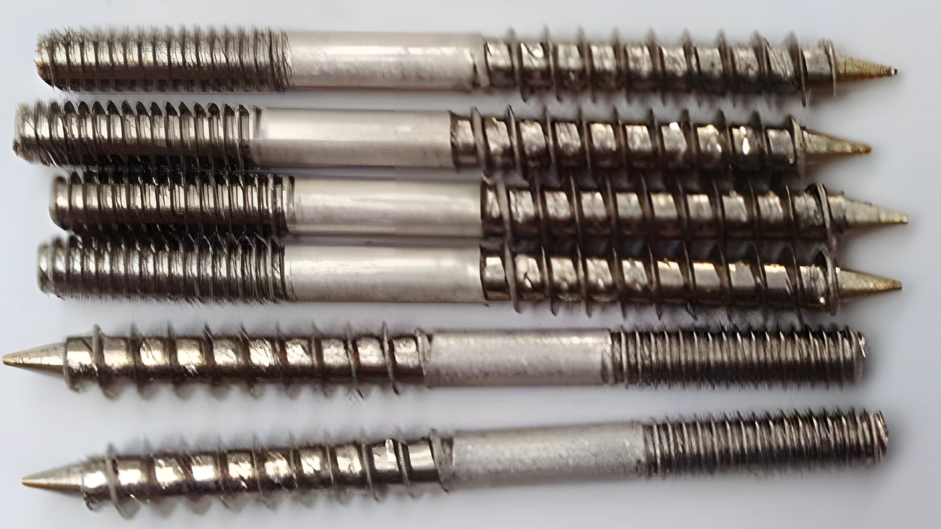Maximizing Solar Panel Efficiency: The Role of Mounting Structures